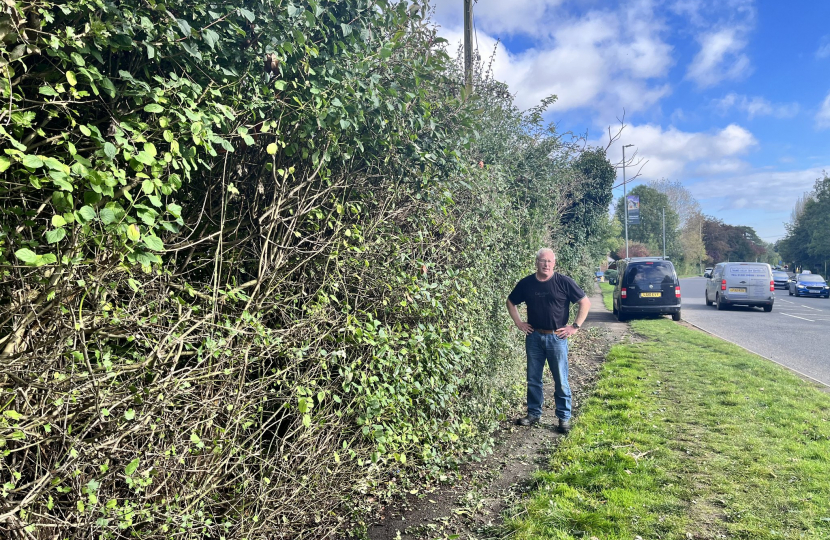 Nic alongside the cut hedge.